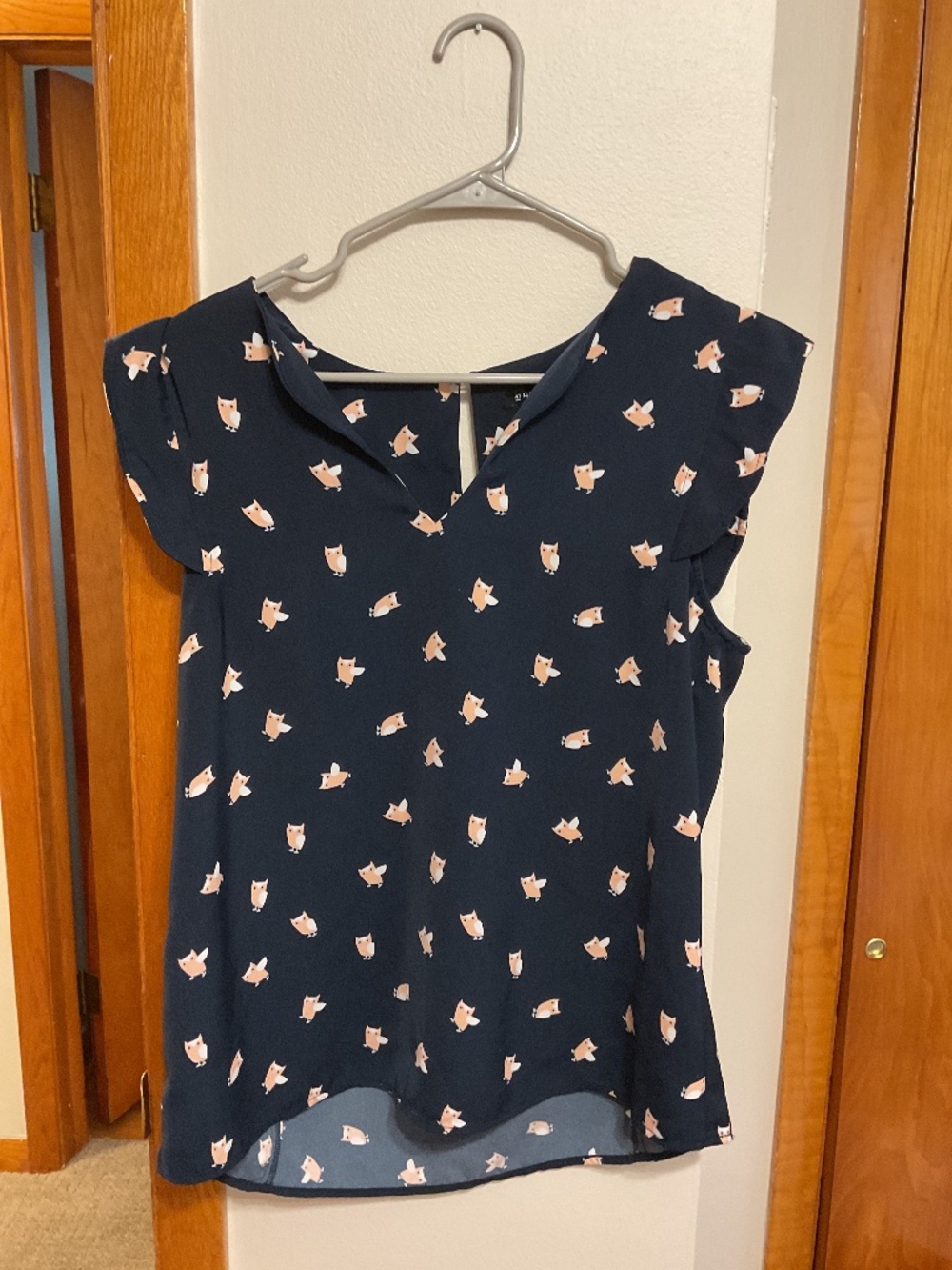 Very nice medium navy blouse